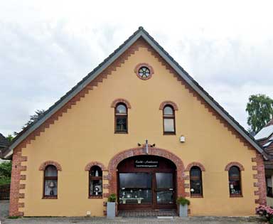 das Bild zeigt unser Fachgeschäft in der Ortsmitte